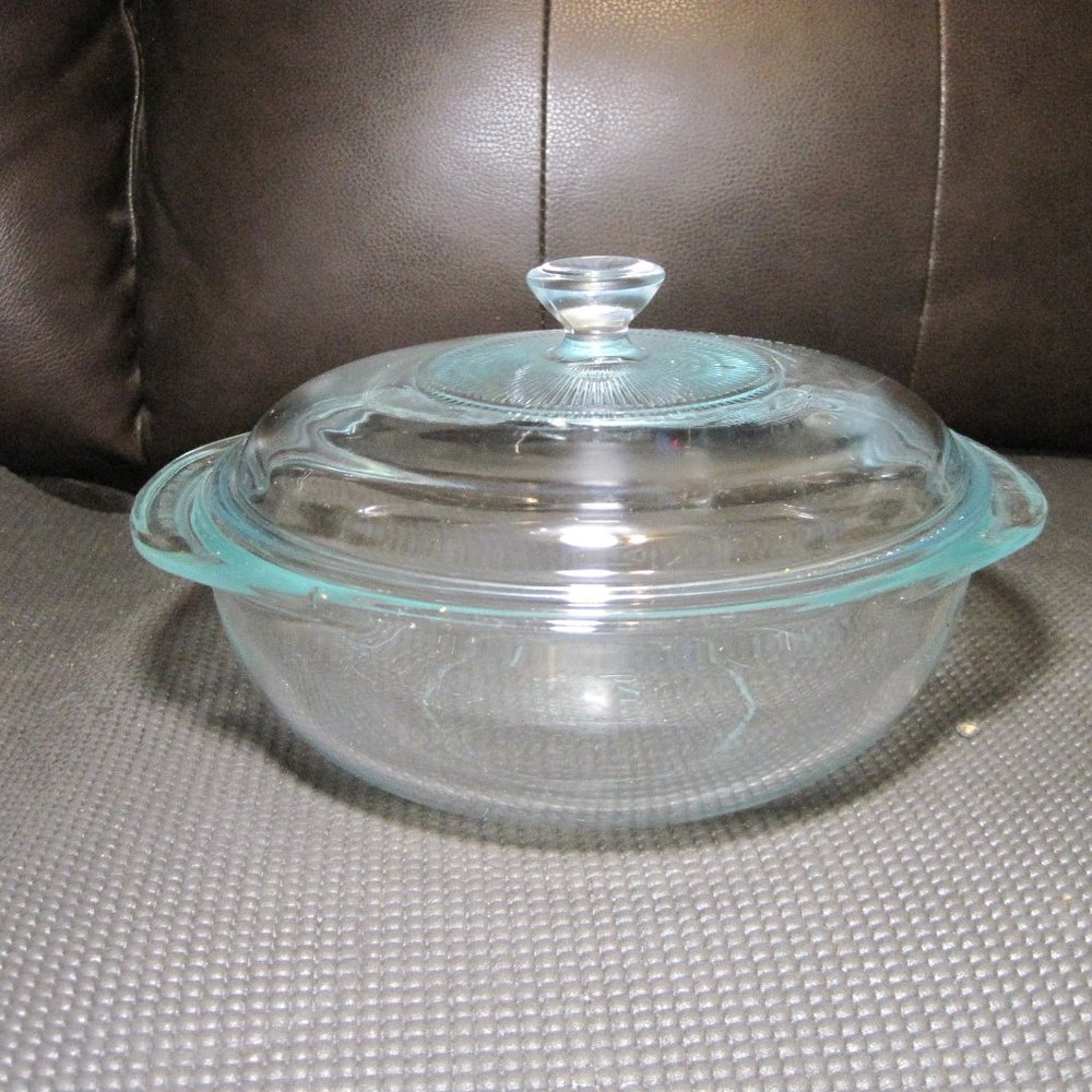 Vintage Pyrex #023 Clear Glass 1-1/2 Qt. Round Casserole Baking Bowl w/ Lid